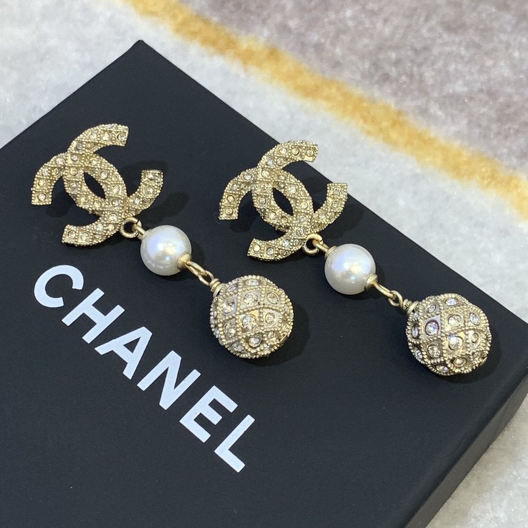 Luxury Rhinestone Pearl Ball Pendant Earrings