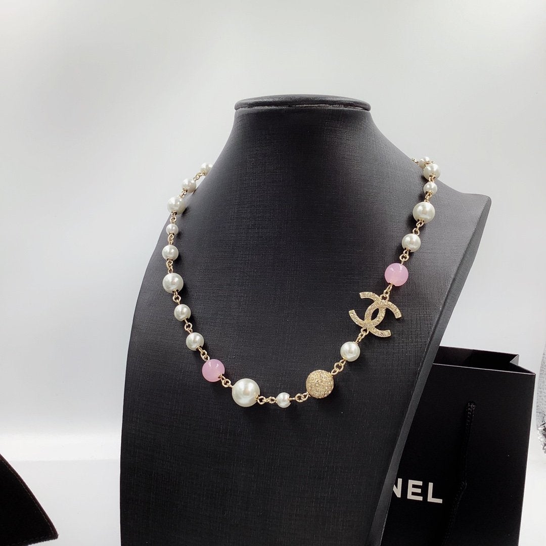 Pink Pearl Side Necklace