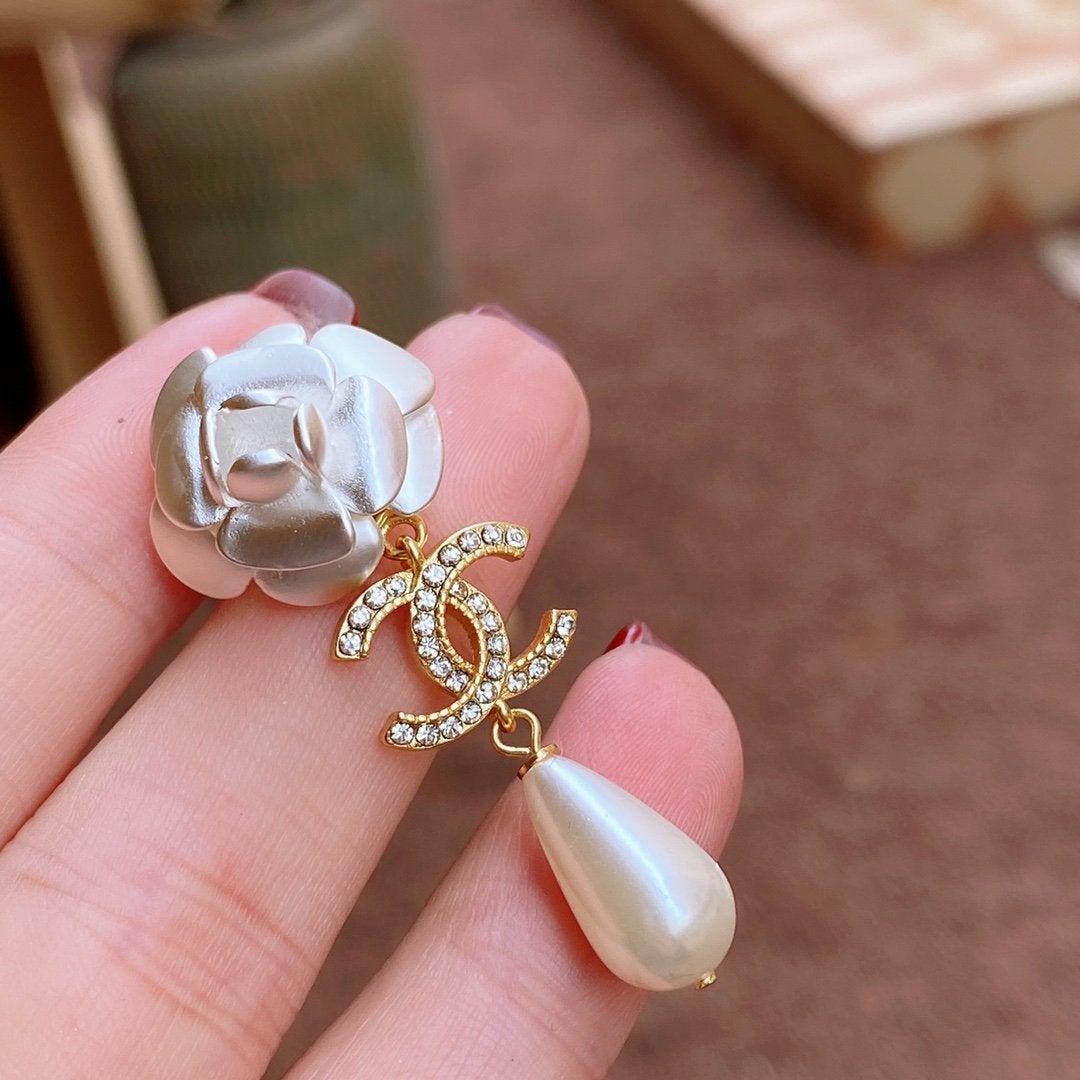 Camellia Pearl Earrings