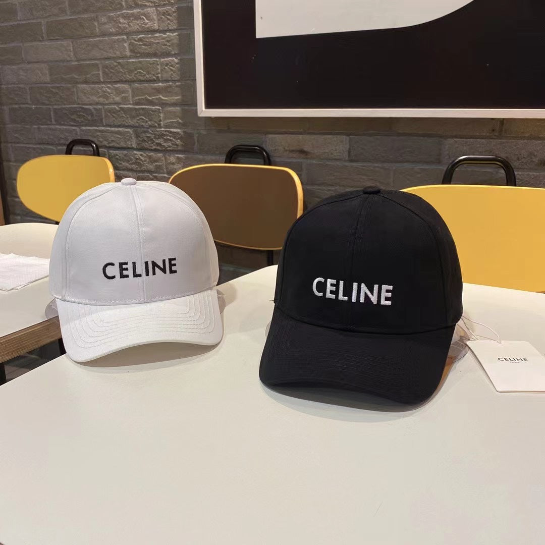 Fashion simple solid color alphabet baseball cap