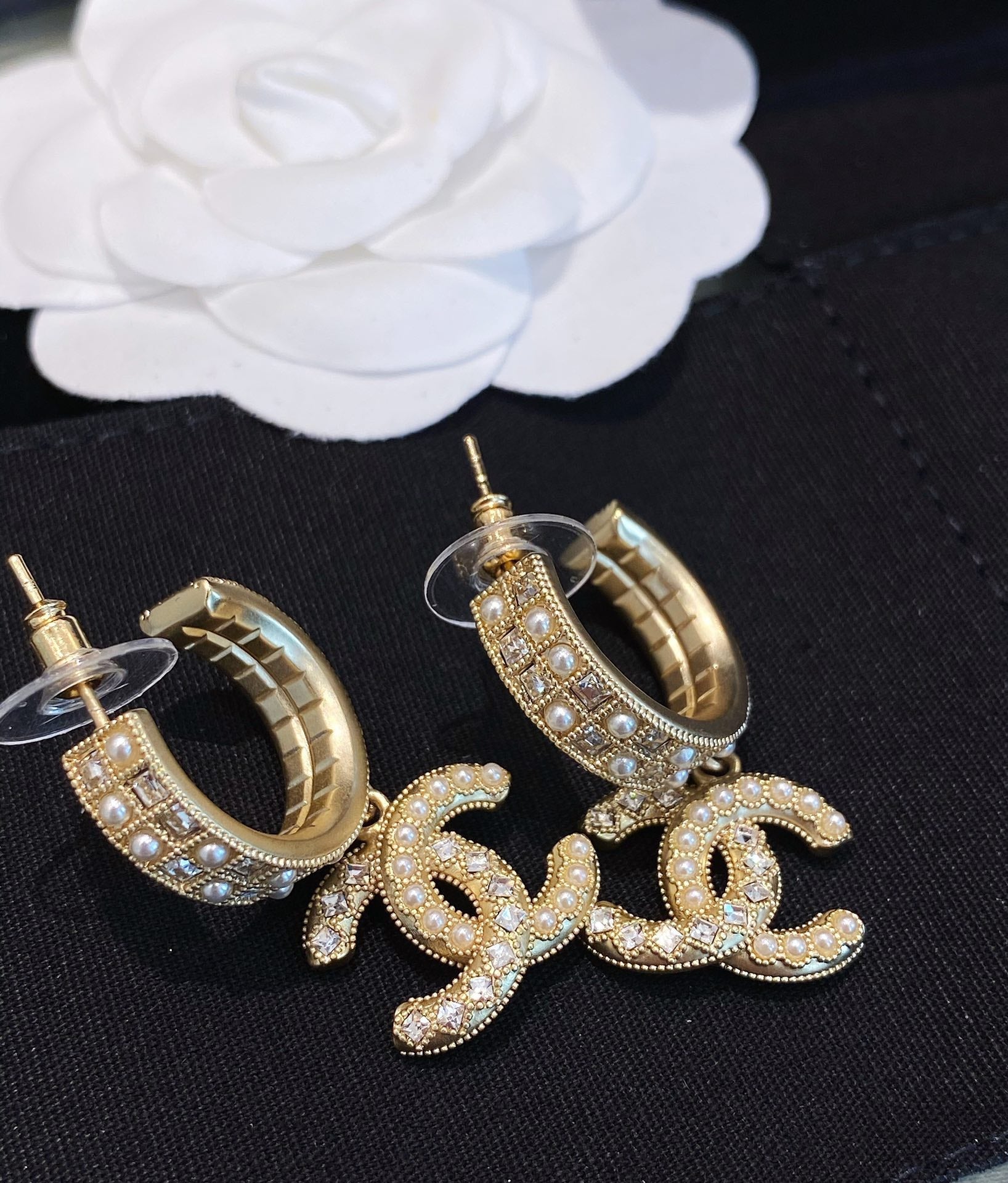 Luxury Pearl Double C Earrings