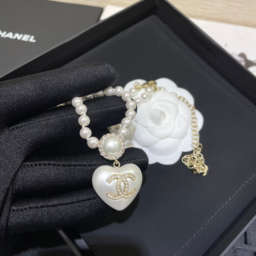 Fashion Double C Pearl Heart Necklace