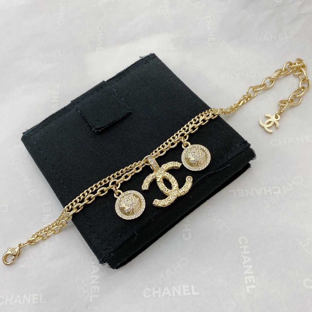 Classic Double C Pendant Round LOGO Bracelet