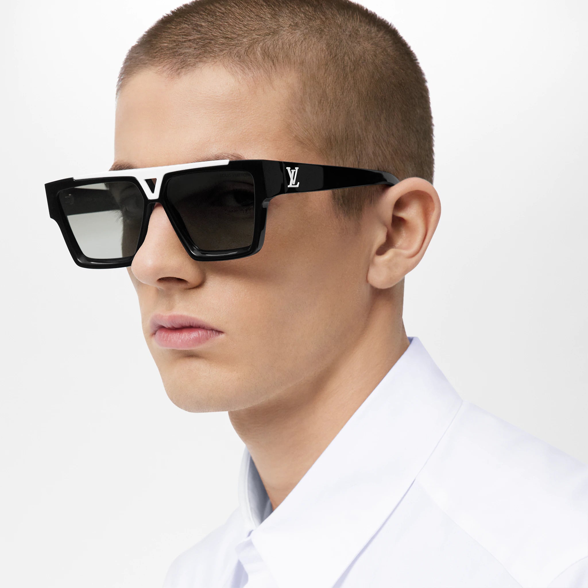 1.1 Evidence Sunglasses