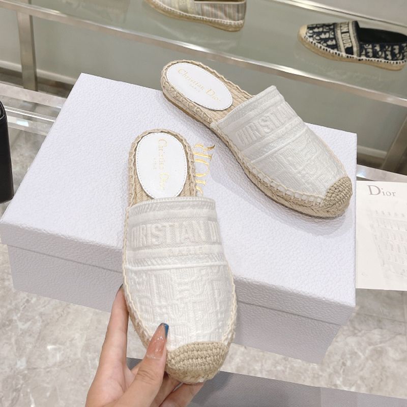 New Fashion Versatile Slippers A68