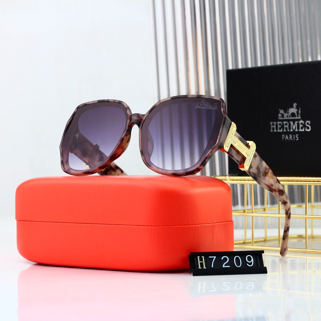 6 Color Women's Sunglasses—7209