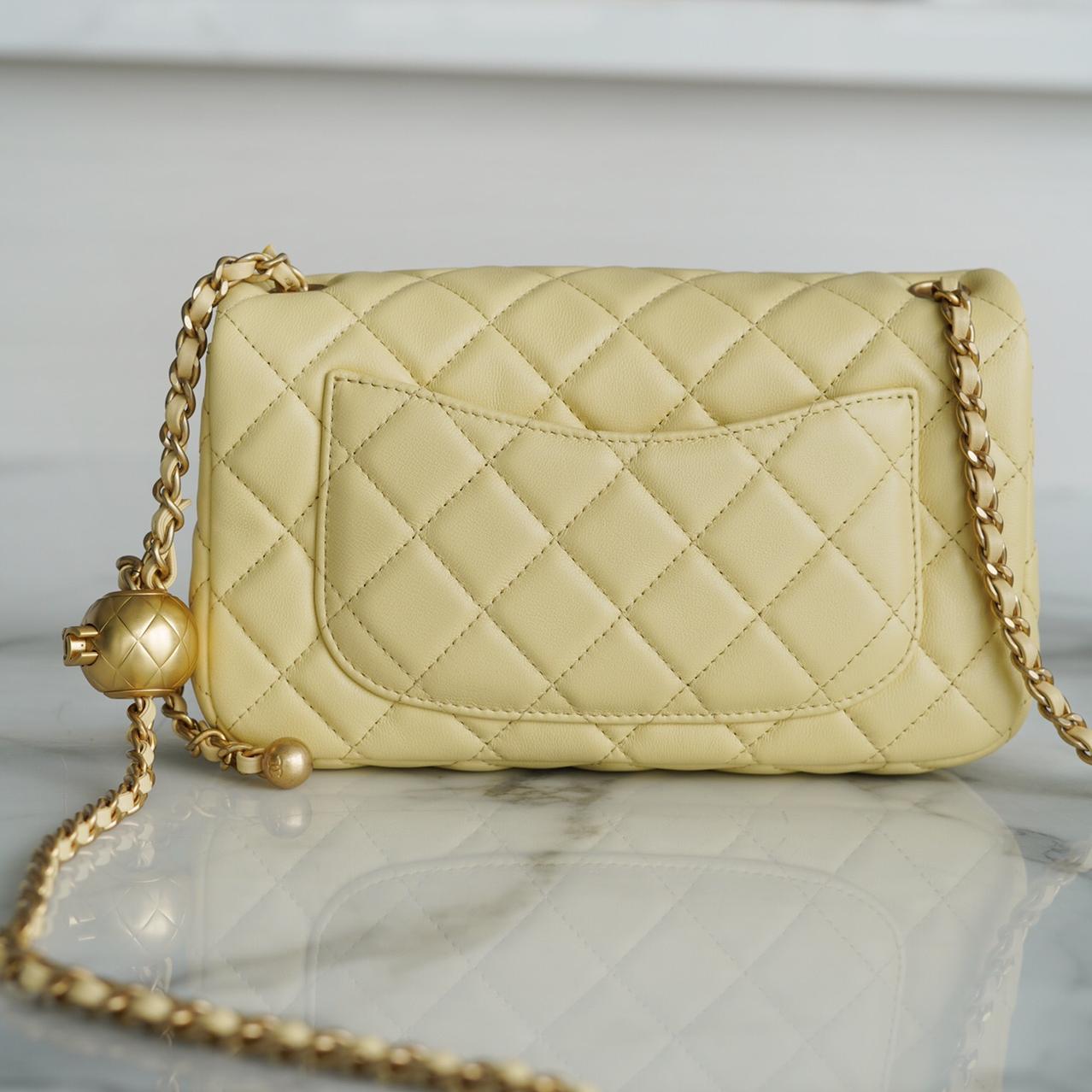 Classic Flap Bag C12