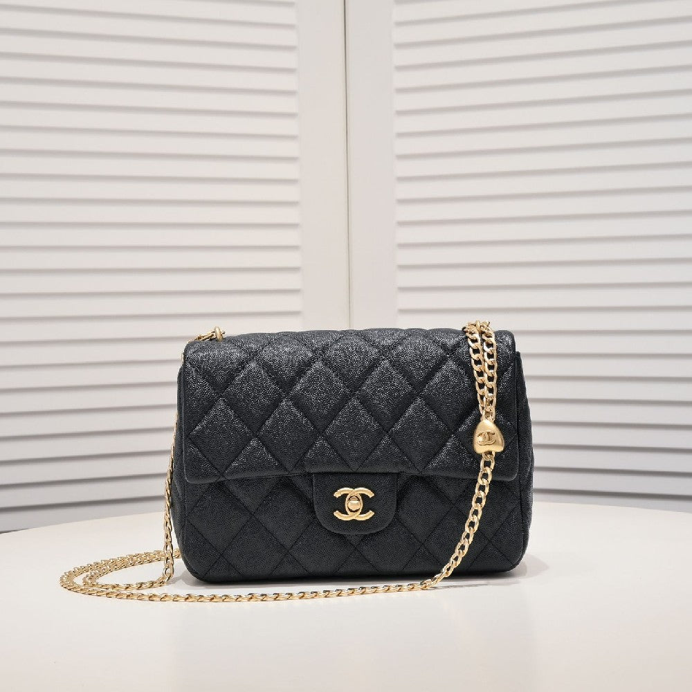 Classic Flap Bag W69