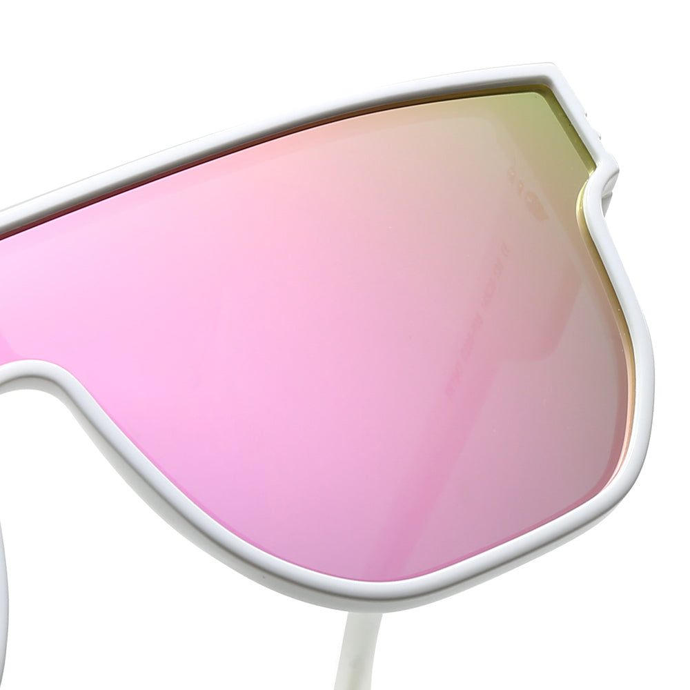 aviator sunglasses with glossy lenses