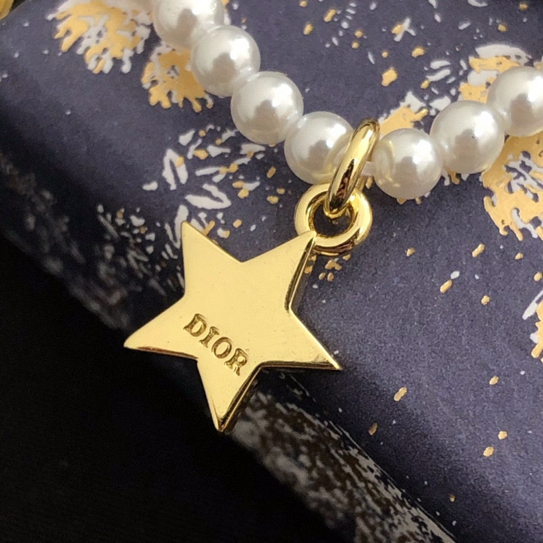 Letter and stars pearl bracelet