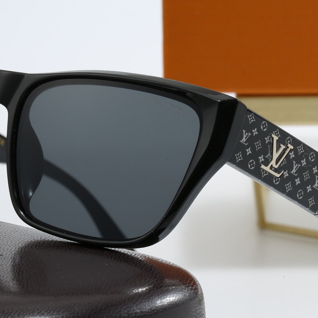 Square Sunglasses 3818