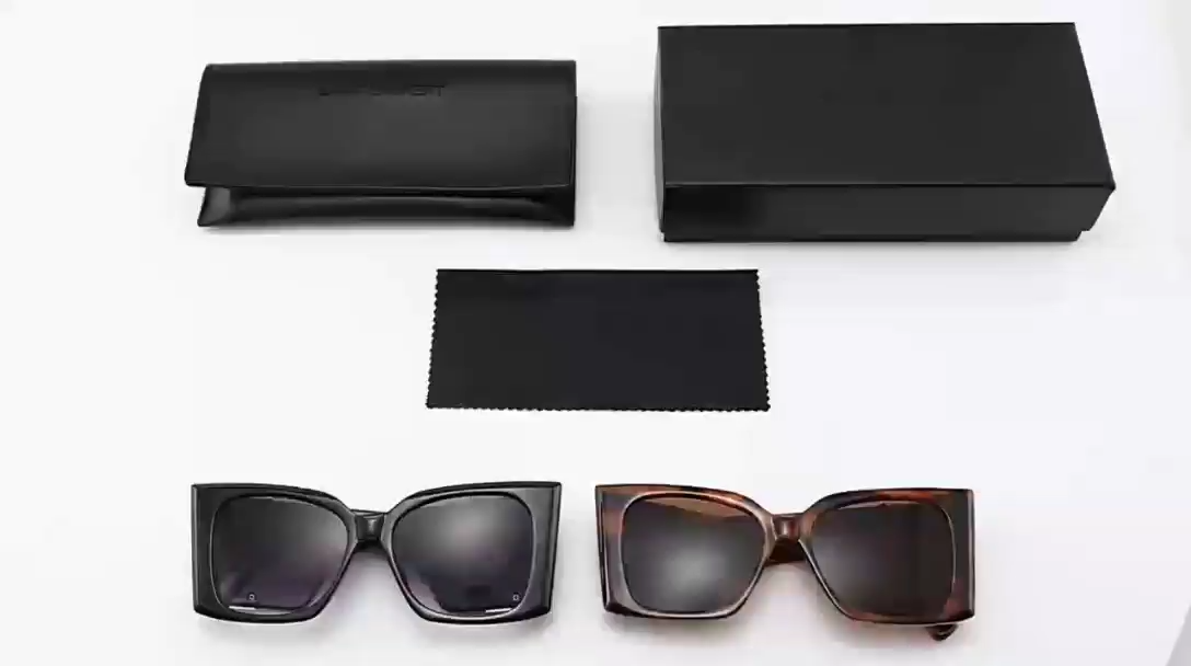 Square Sunglasses 119