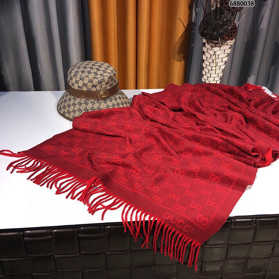 Red fashion scarf