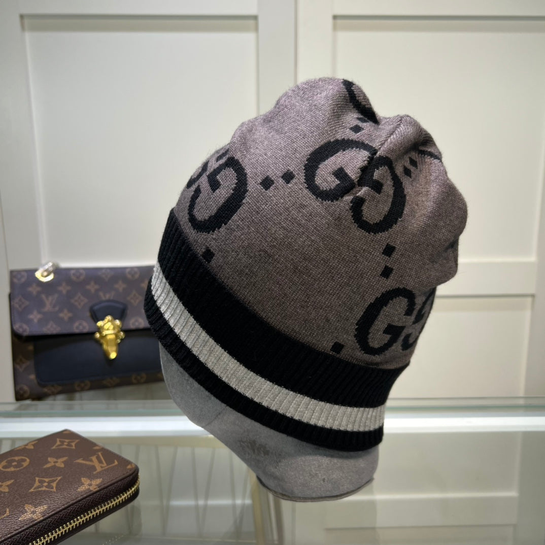 Classic Letter Jacquard Unisex Knit Hat