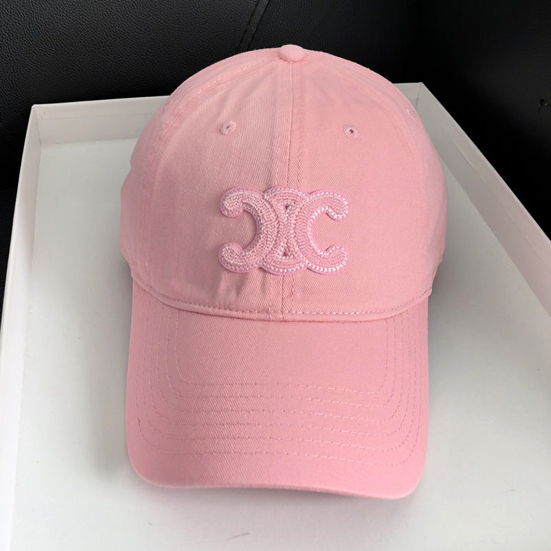 Fashionable embroidered canvas cap