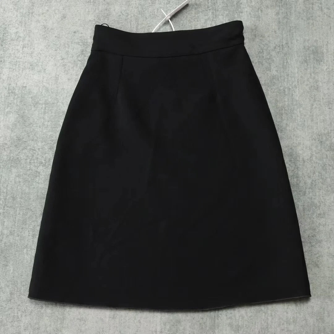 metal buckle skirt