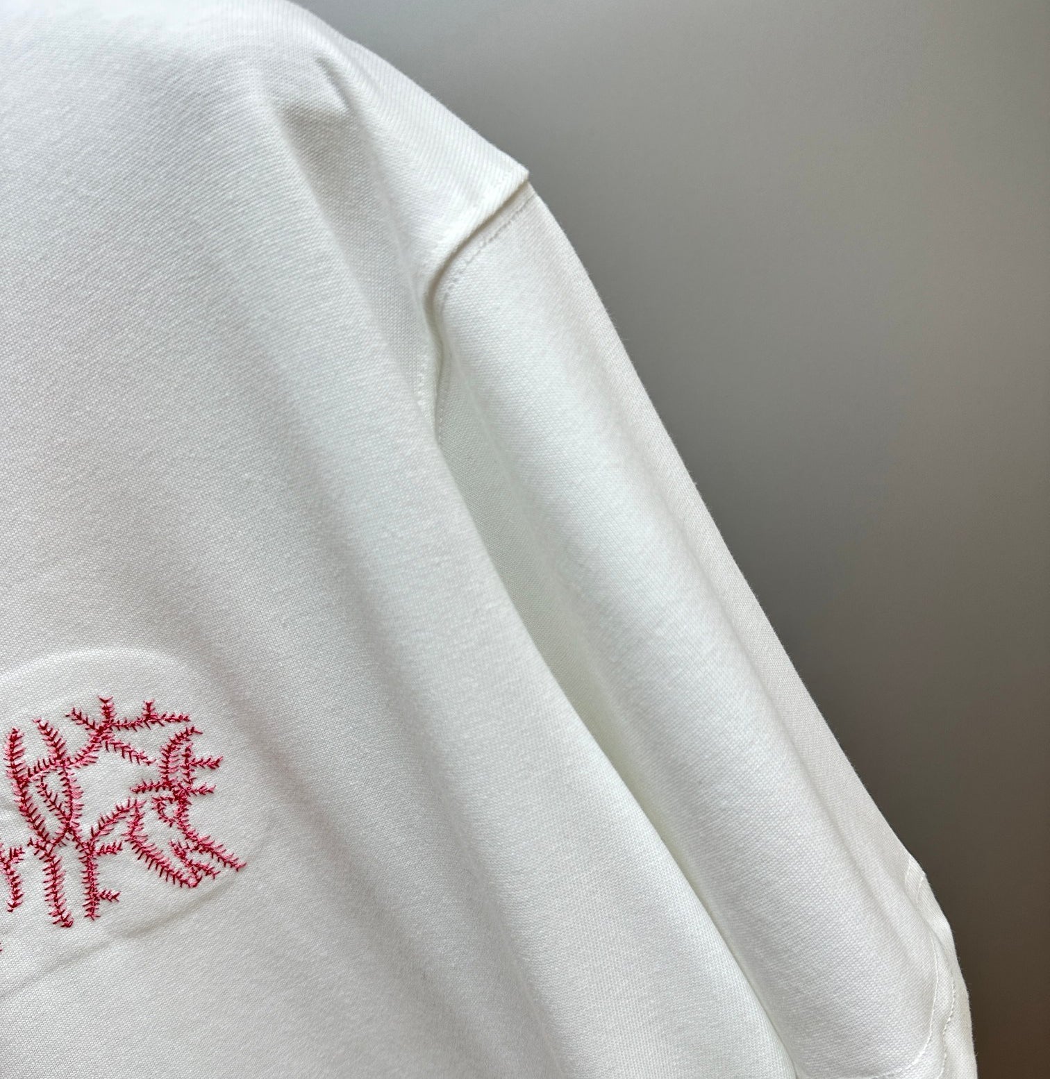 New Embroidered T-shirt