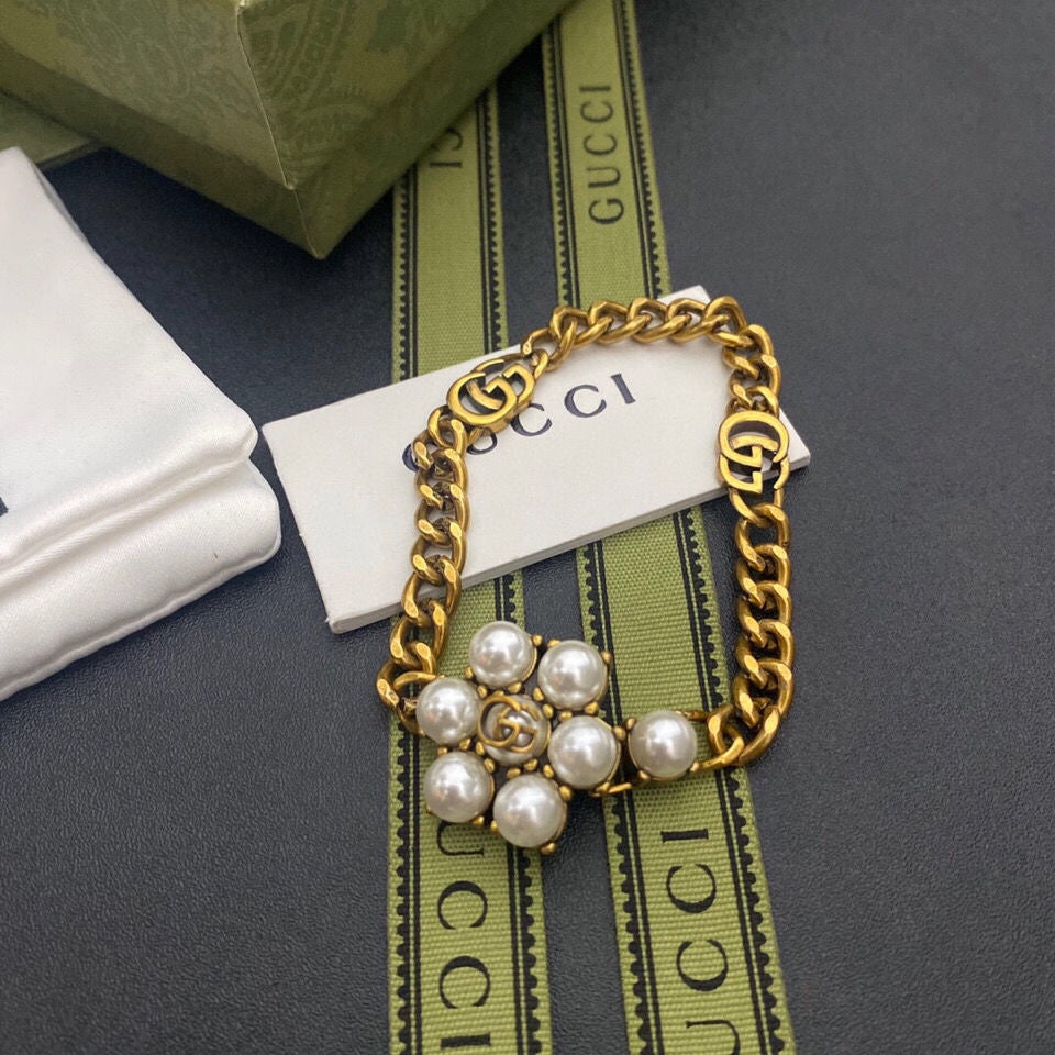 Vintage Pearl Bracelet