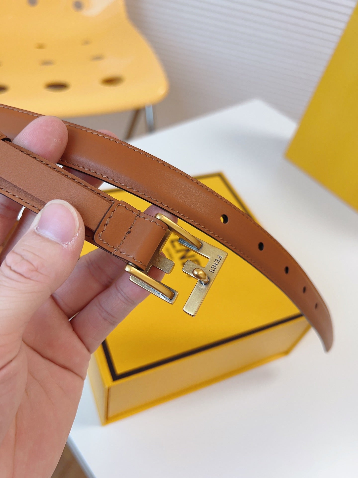 First layer calf leather hardware belt Width: 2.0cm