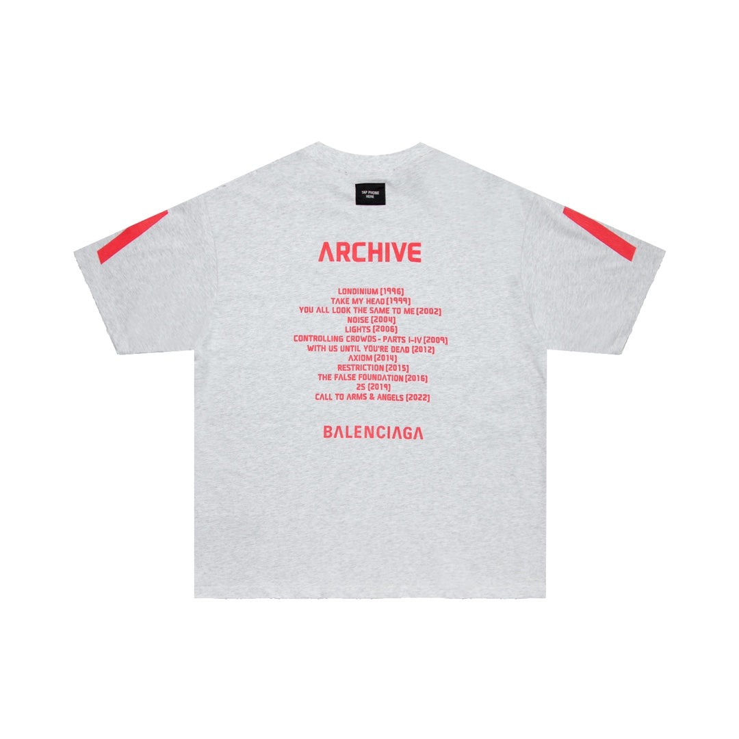 T-shirt oversized in light grey/red