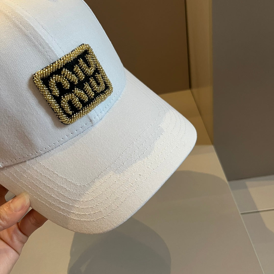 Simple canvas cap