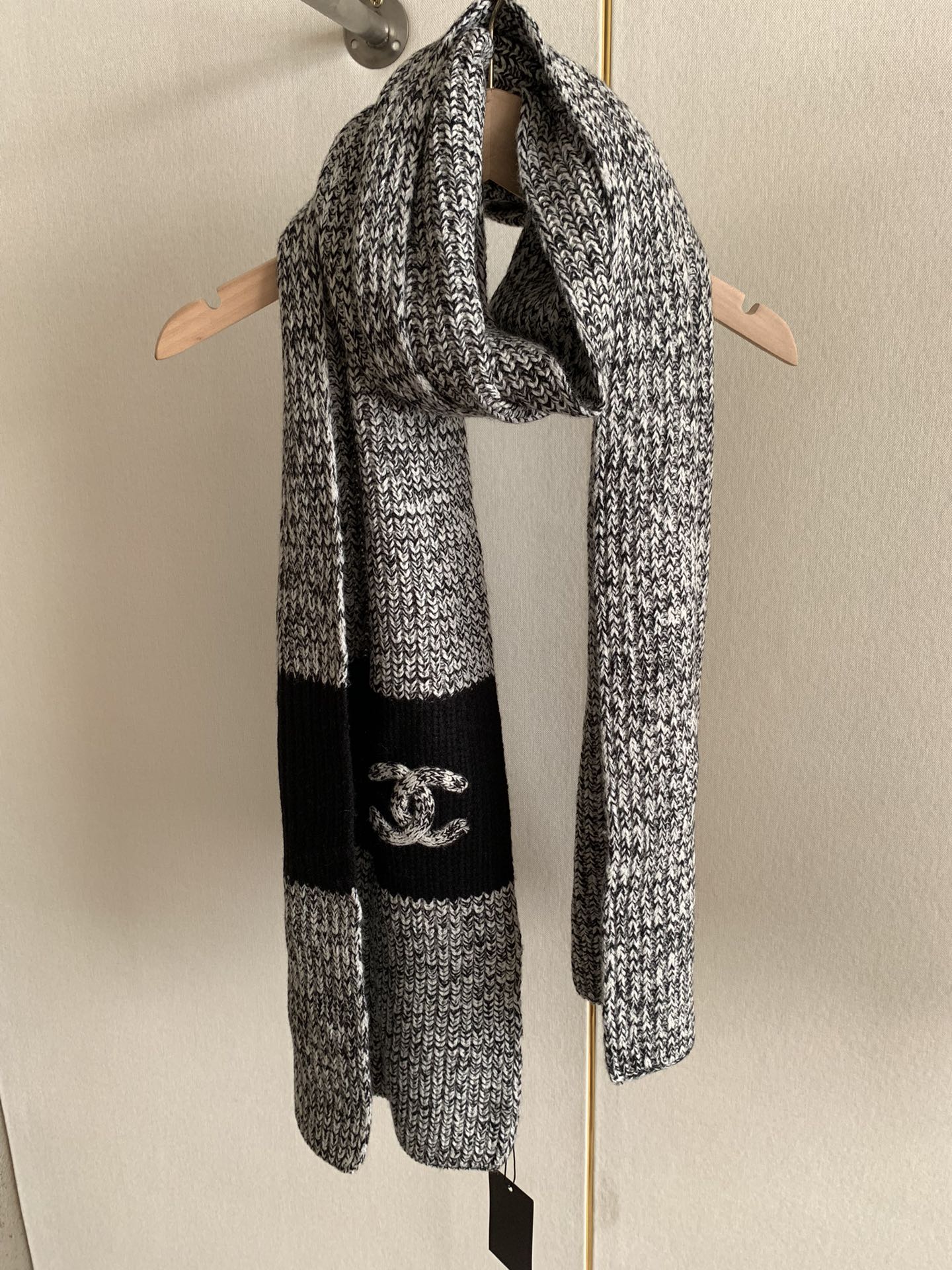 Cashmere Knitted Scarf