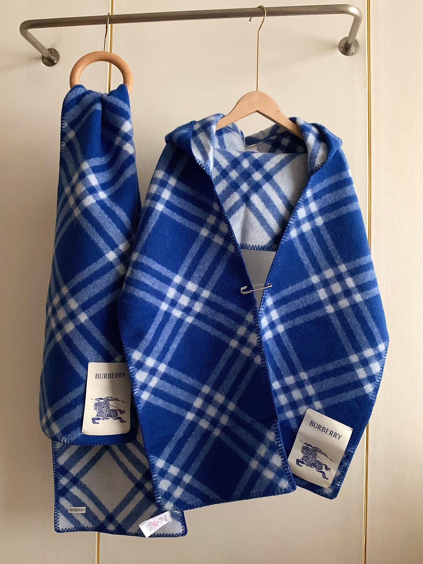 Multifunctional 100% cashmere scarf