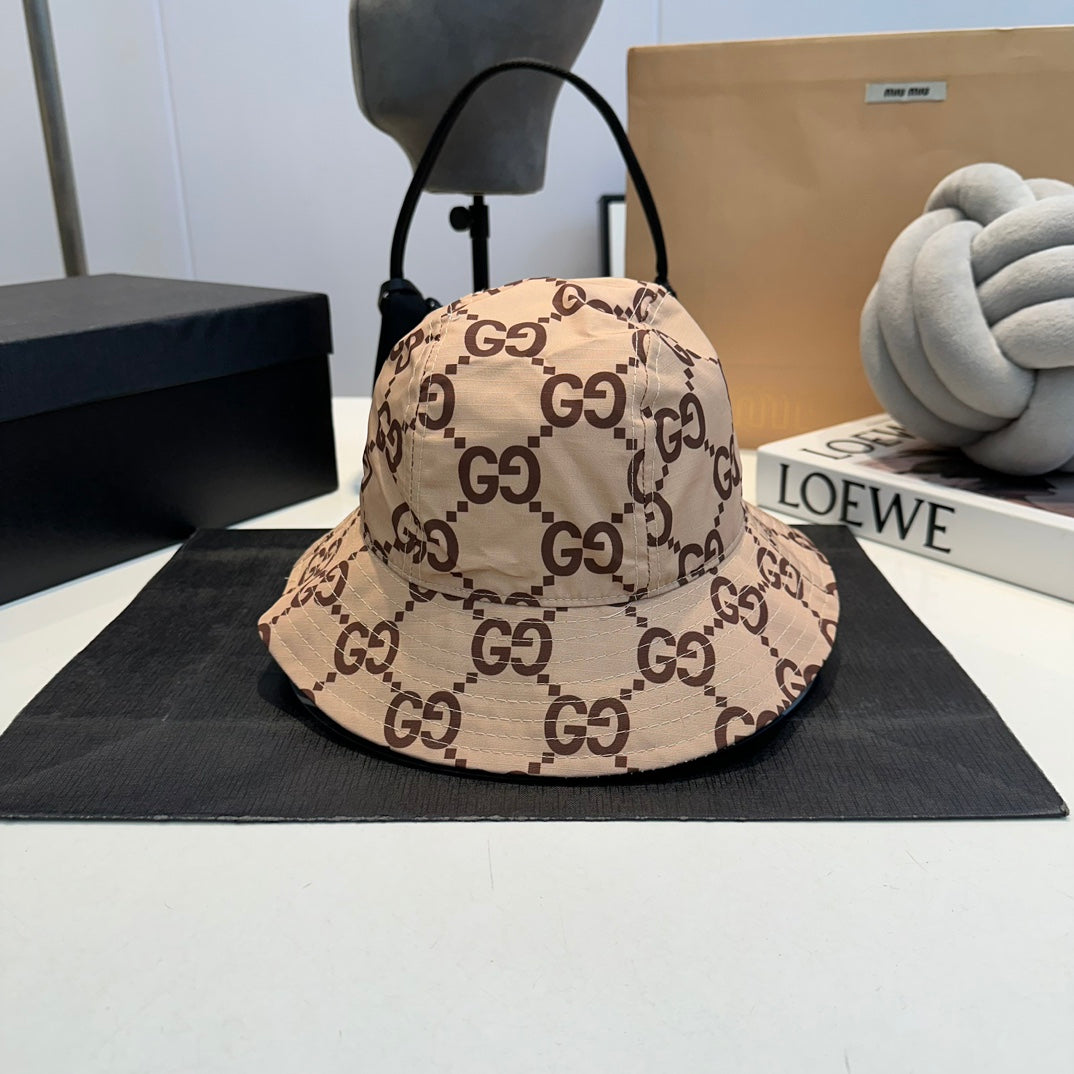 Checkered bucket hat, unisex