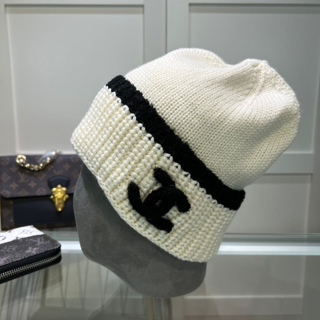 Fashion Retro Double C Knit Hat