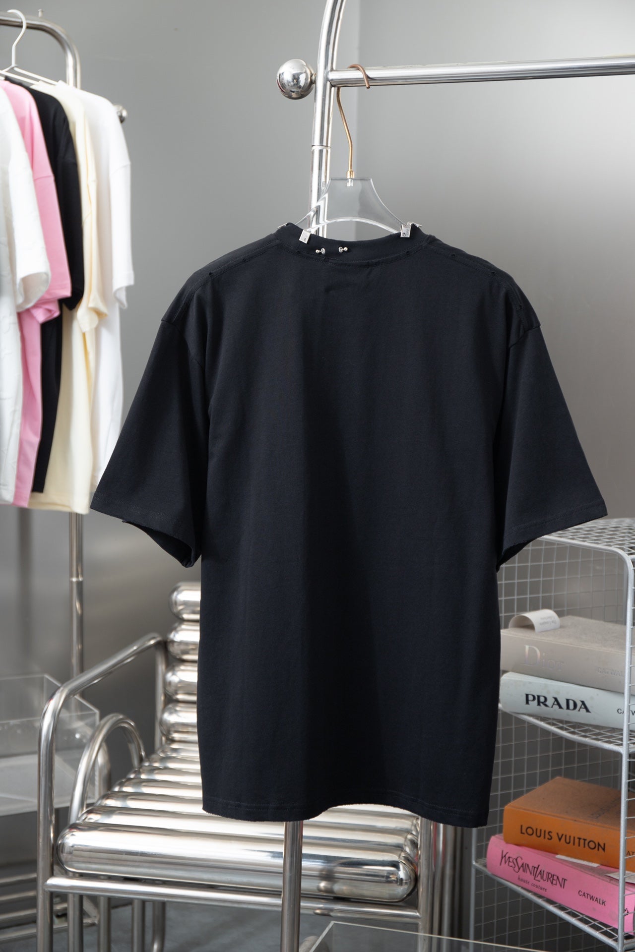 0617 New metallic neckline T-shirts