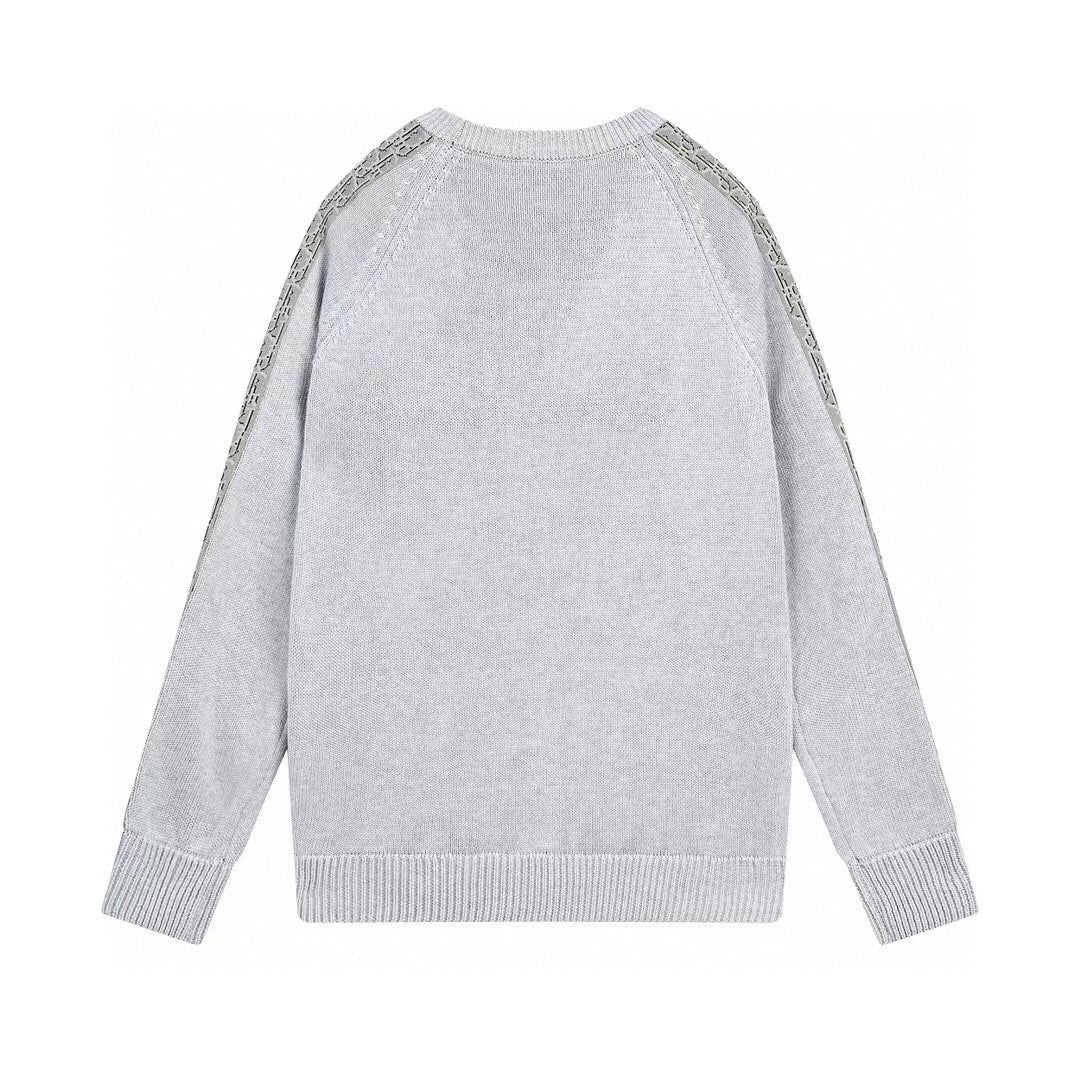 0906 Classic side letter sweater