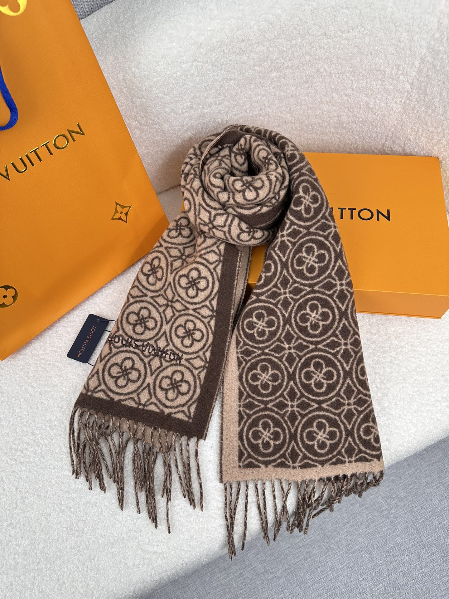 1002 Classic Soft and Comfortable Scarf