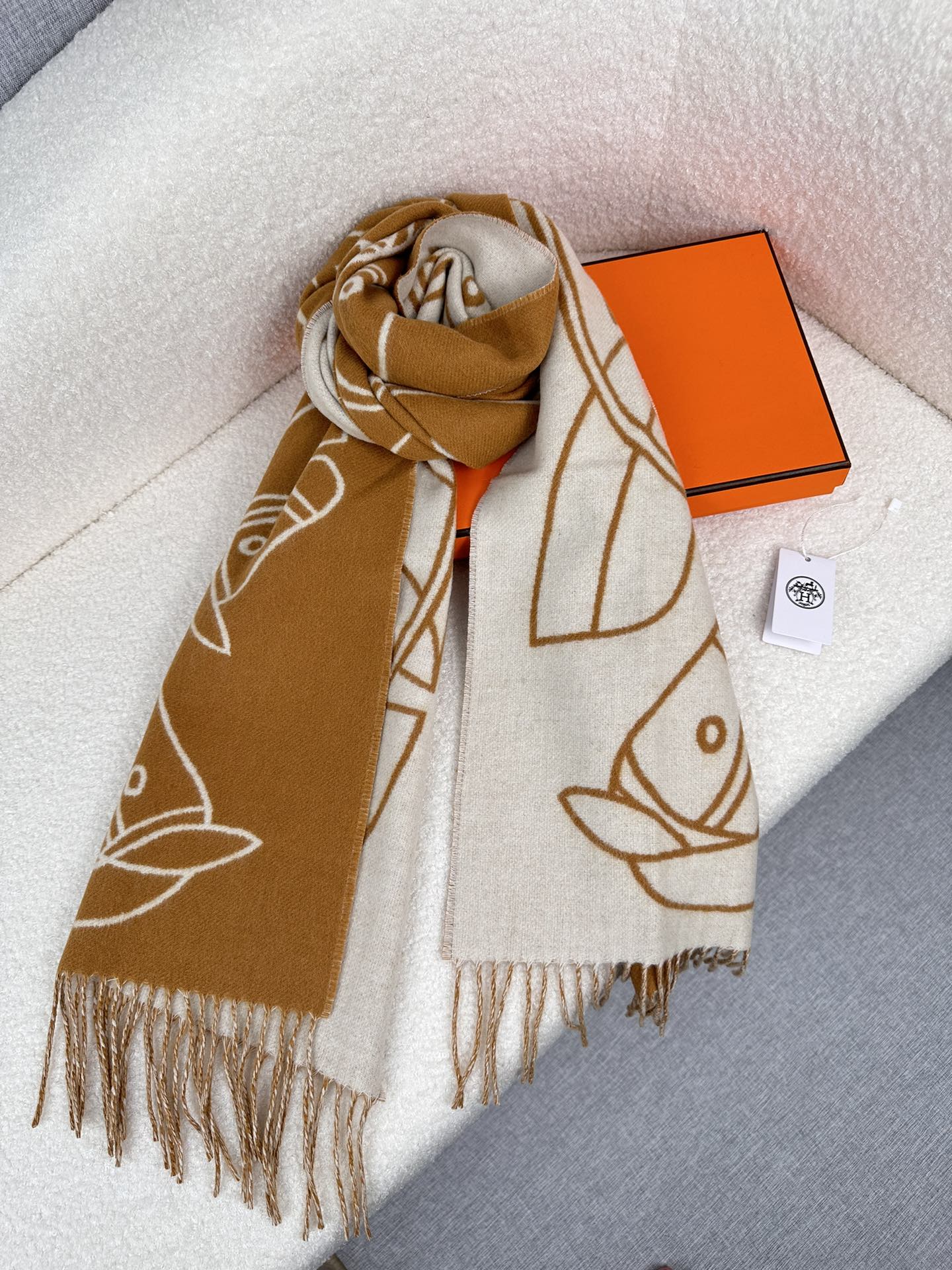 1002 Classic Soft and Comfortable Scarf