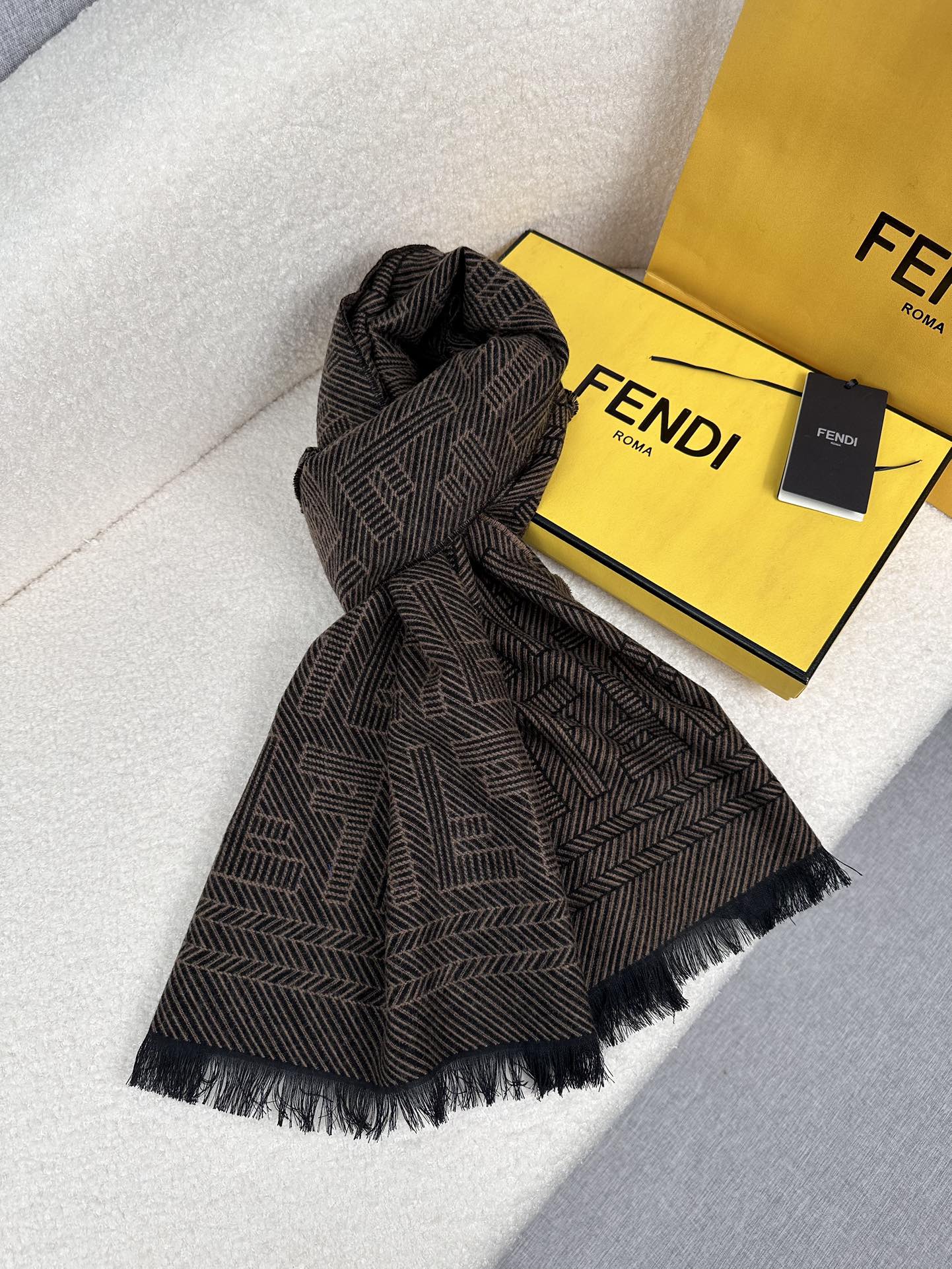 1002 Classic Soft and Comfortable Scarf