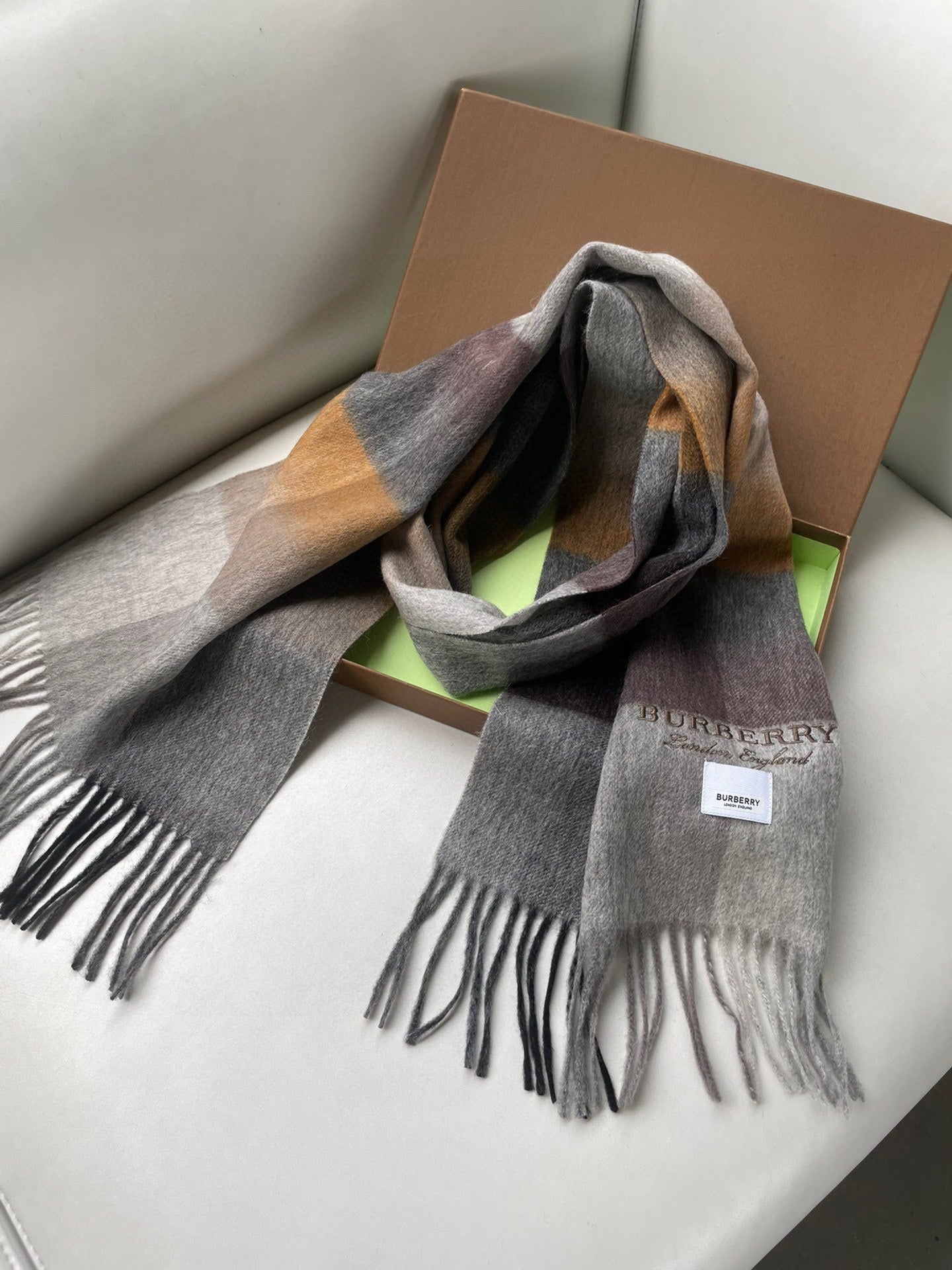 1002 Classic Soft and Comfortable Scarf