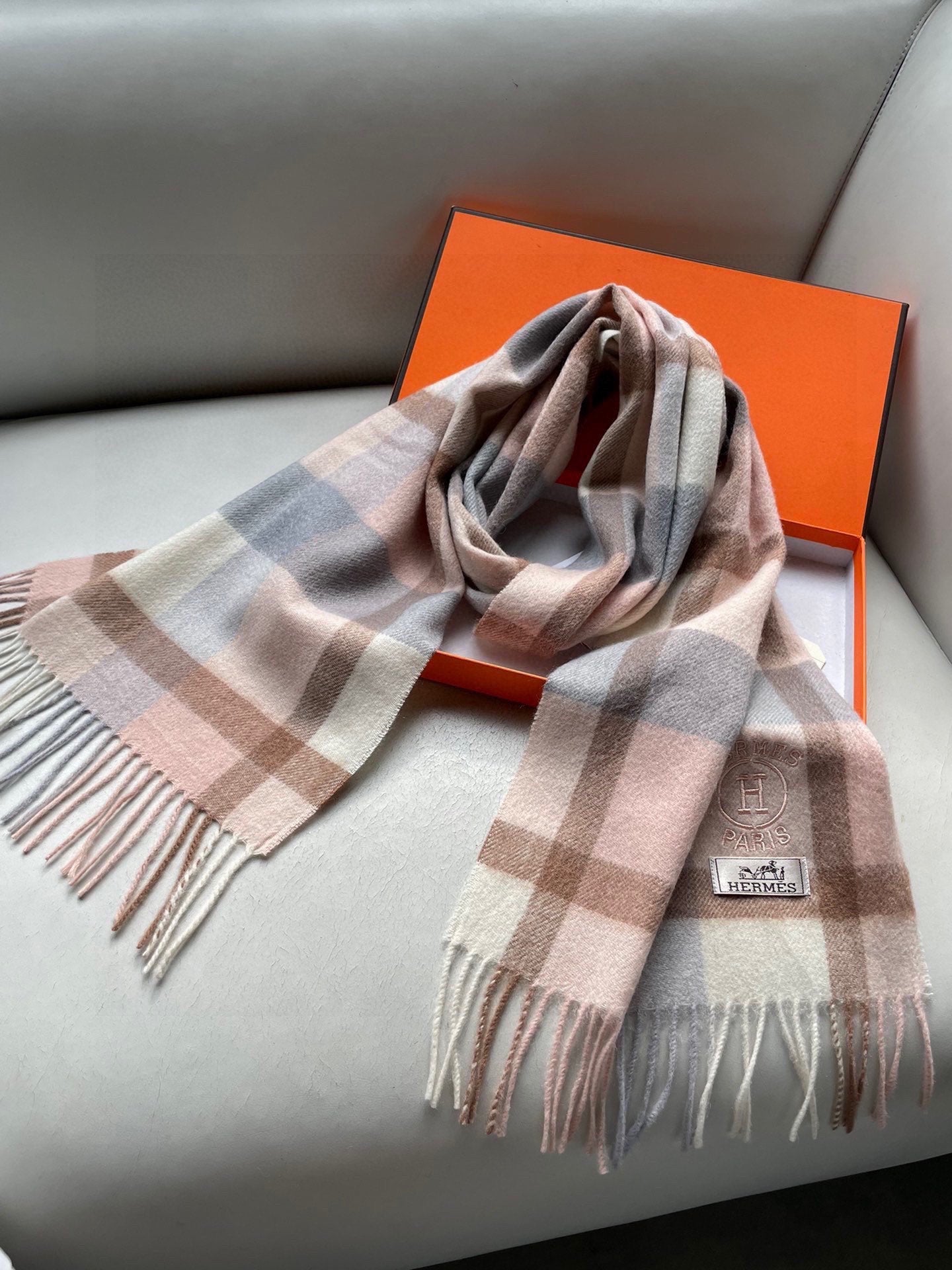 1002 Classic Soft and Comfortable Scarf