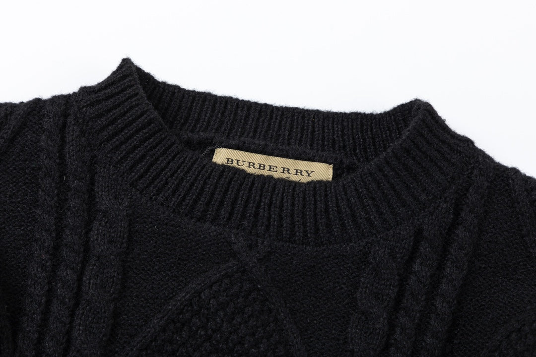 1021 New black patchwork sweater