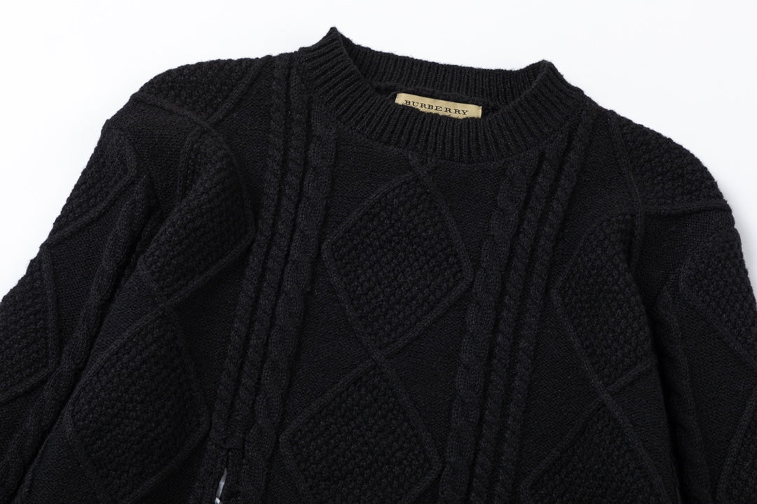 1021 New black patchwork sweater