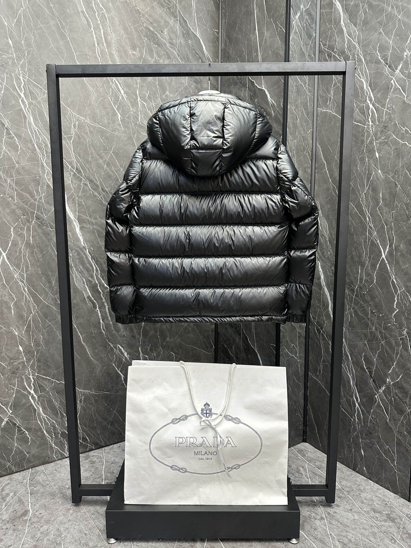 1021 New black techno-leather down jacket