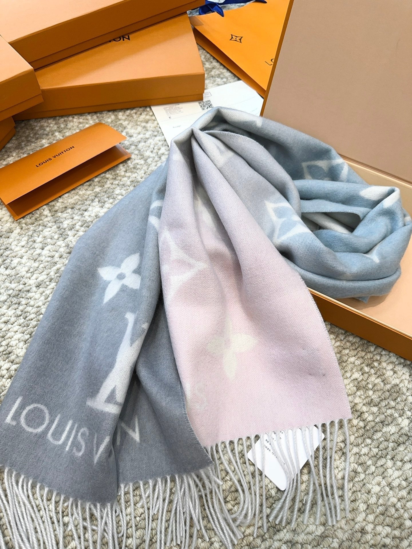 1105 New high quality skin friendly comfort scarf